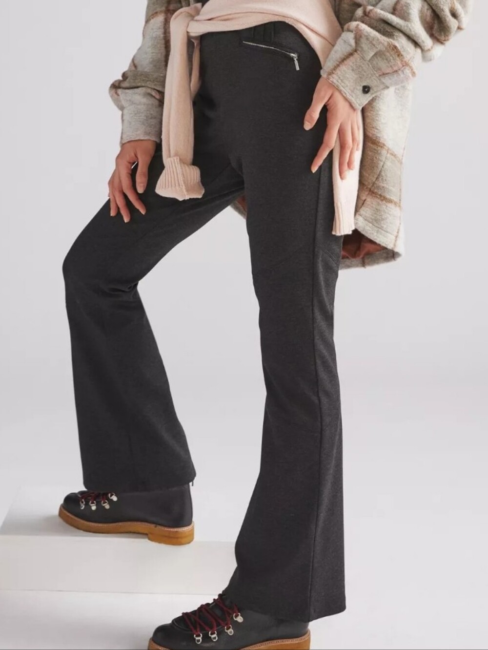 Anthropologie Maeve The Sabine Pull On Flare Pants In Charcoal Gray Size XS